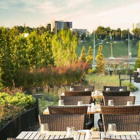 Otel Centro Westside By Rotana İstanbul