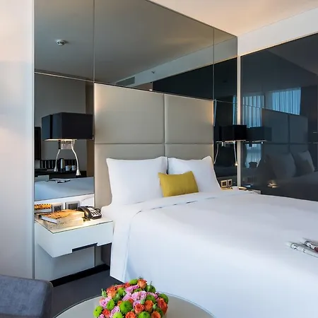 Otel Centro Westside By Rotana 5*