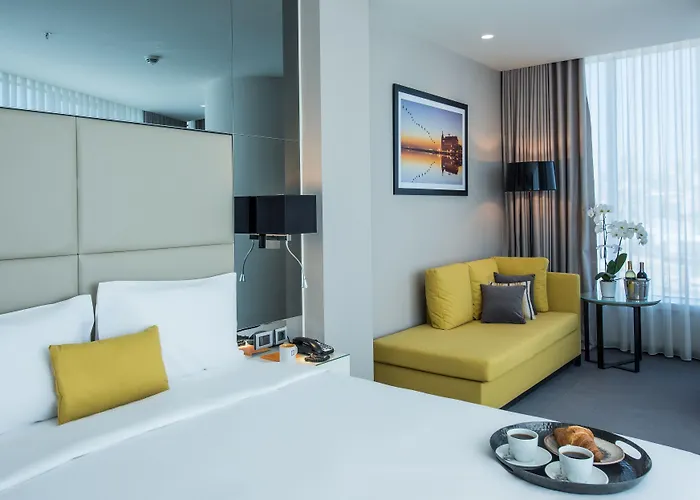 Centro Westside By Rotana Hotel