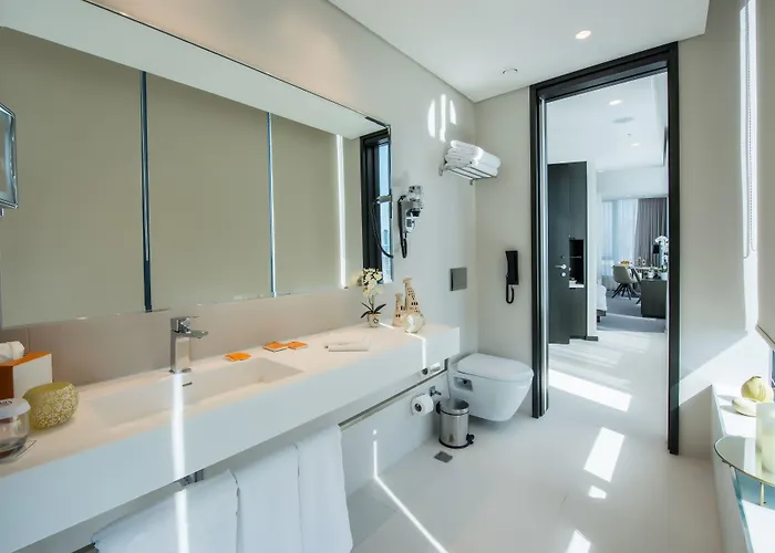 Centro Westside By Rotana Hotel Stambuł