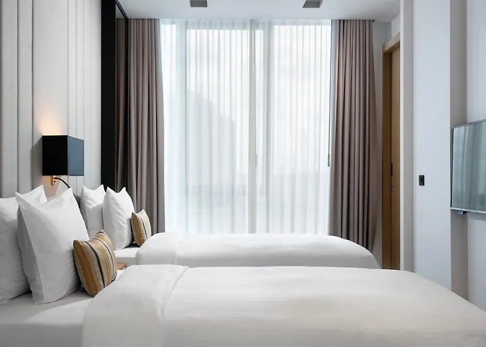 Hotel Centro Westside By Rotana 5*