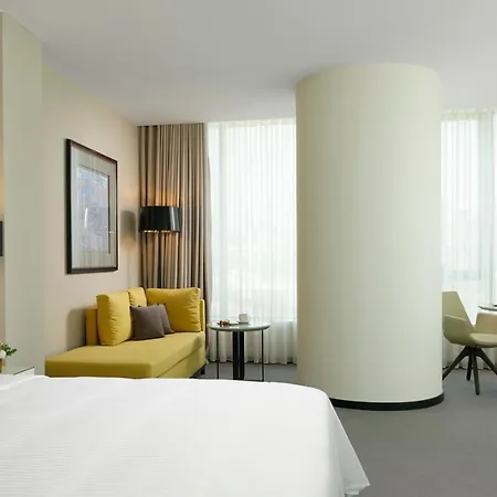 Отель Centro Westside By Rotana 5*
