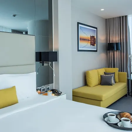 Centro Westside By Rotana מלון
