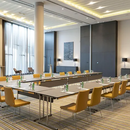 Centro Westside By Rotana Отель