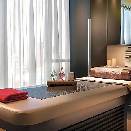Centro Westside By Rotana Отель