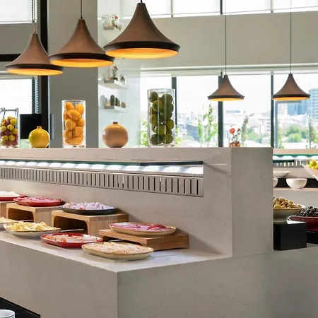 Centro Westside By Rotana 5*