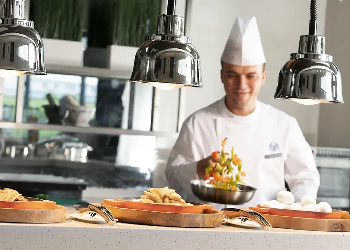 Centro Westside By Rotana 5*