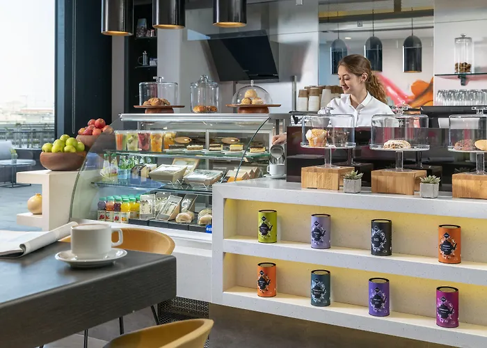 Hotel Centro Westside By Rotana 5*