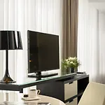 Hotel Centro Westside By Rotana 5*