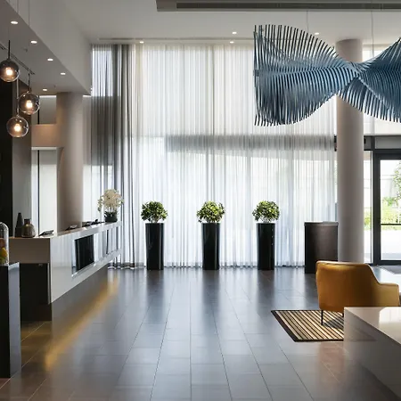 Centro Westside By Rotana 5*